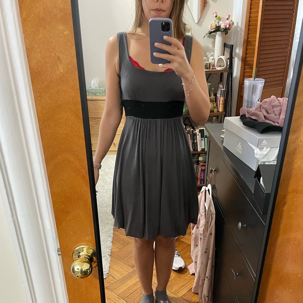 Grey balloon hem skirt